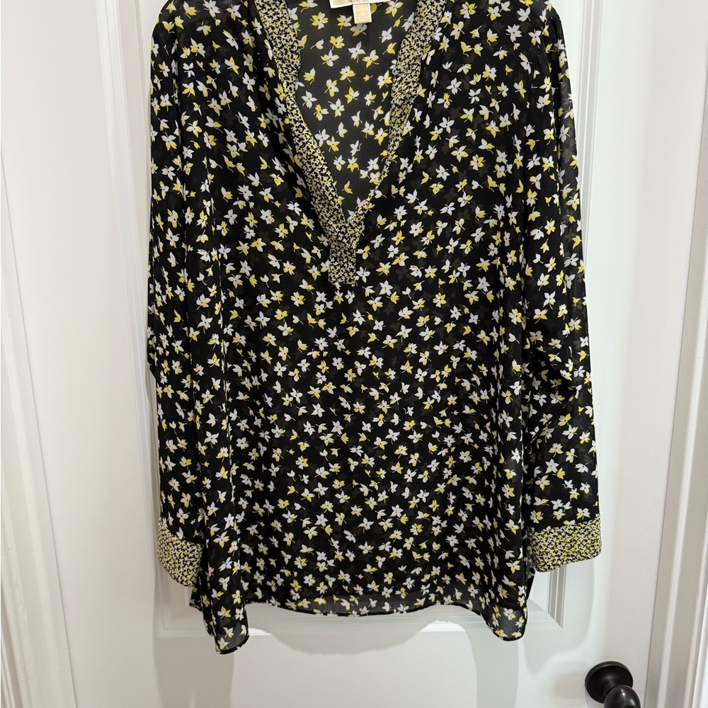 Michael Kors Black and White Graphic Blouse